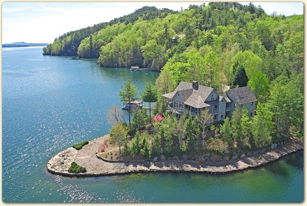 Lake Jocassee - South Carolina