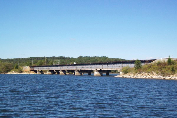 Lake Hartwell - Western border between Georgia and South Carolina