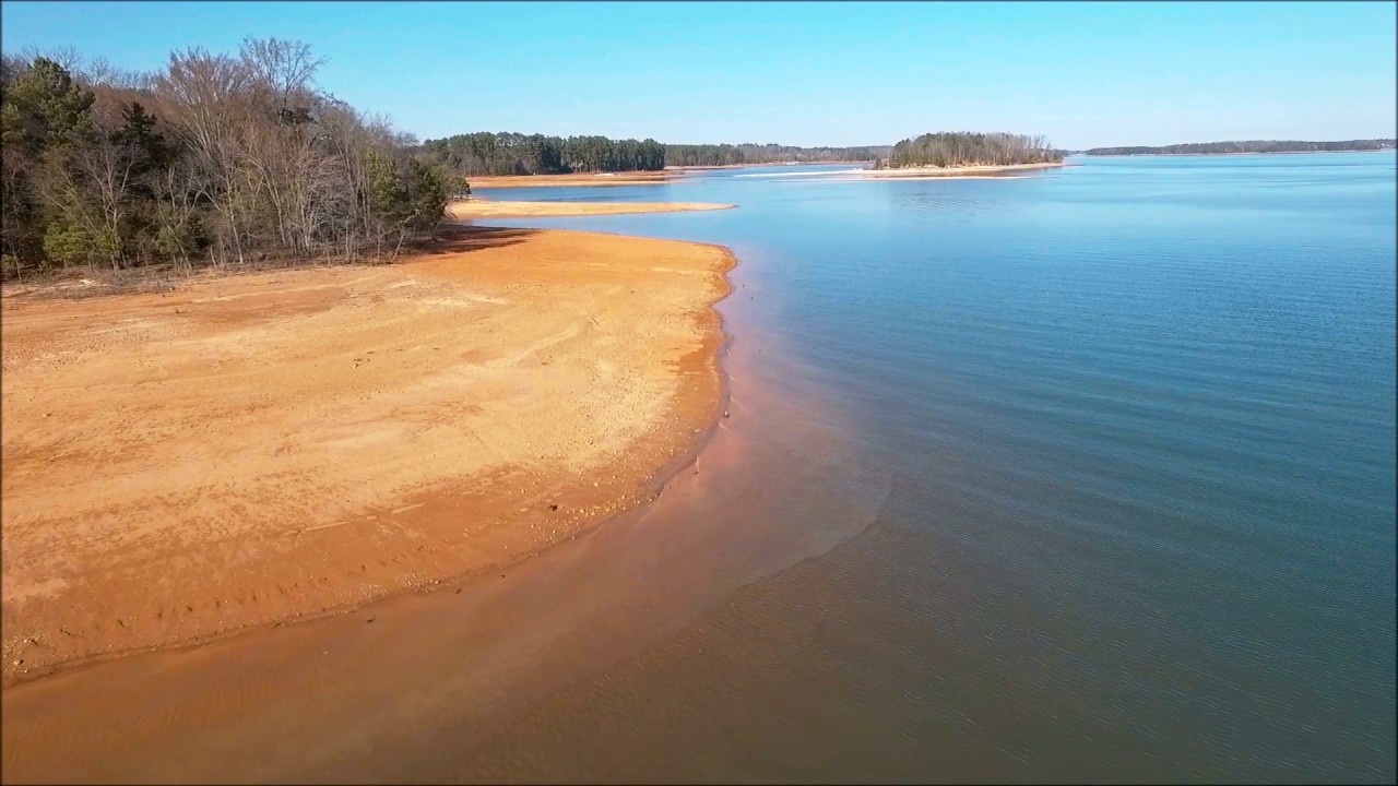 Lake Hartwell - Western border between Georgia and South Carolina