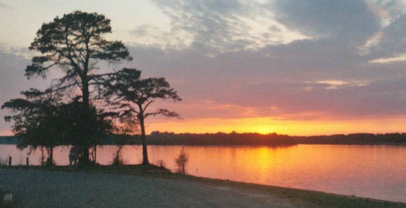 Lake Hartwell - Western border between Georgia and South Carolina