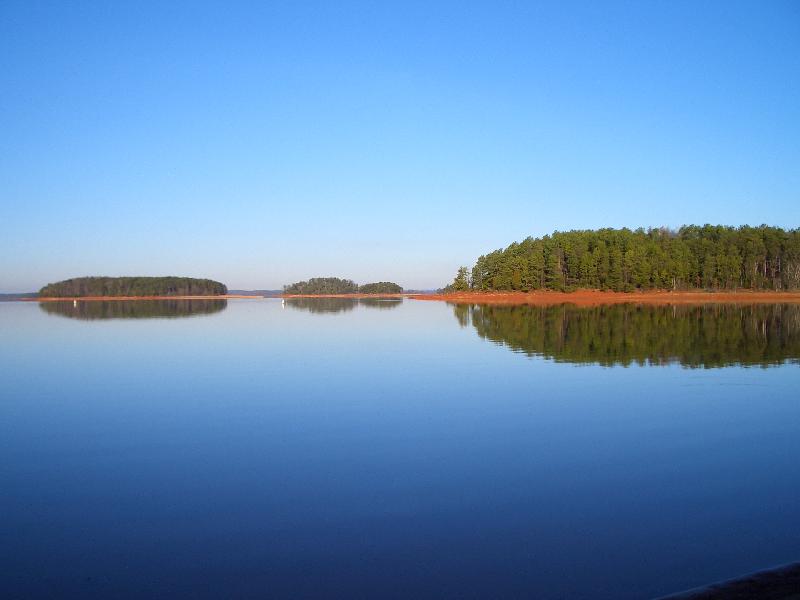 Lake Hartwell - Western border between Georgia and South Carolina