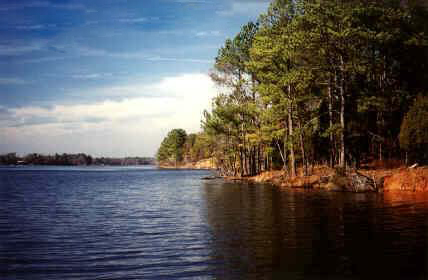 Tips for April bass fishing on South Carolina's Lake Wateree